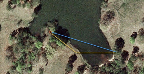 Signature Hole #17 at White Oak Park. Yellow line indicates roughly a 180-200ft shot over the pond. Or take your chances on the blue line with a 380ft shot to the bank in front of the basket.
